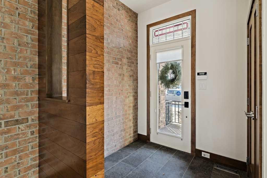 924 8 Avenue Se, Calgary, AB - Indoor Photo Showing Other Room