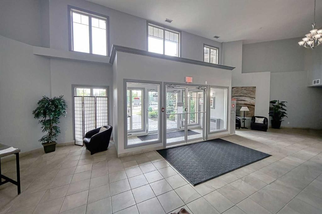 242-52 Cranfield Link Se, Calgary, AB - Indoor Photo Showing Other Room