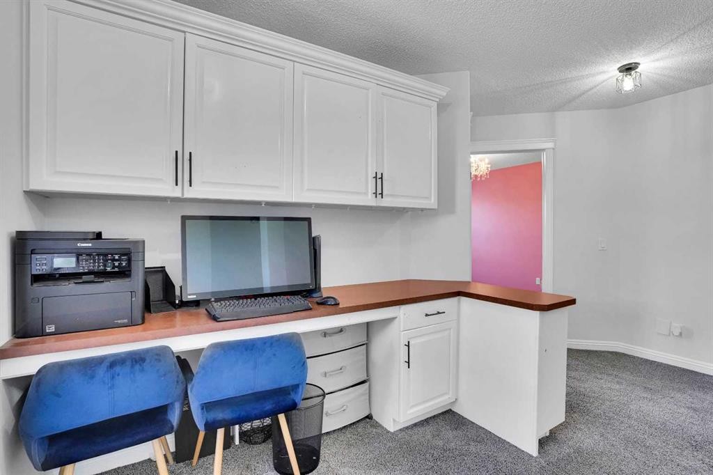 74 Cranleigh Green Se, Calgary, AB - Indoor Photo Showing Office