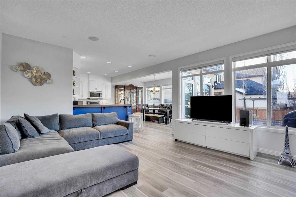 74 Cranleigh Green Se, Calgary, AB - Indoor Photo Showing Living Room