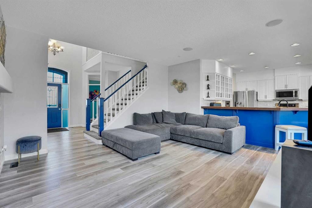74 Cranleigh Green Se, Calgary, AB - Indoor Photo Showing Living Room