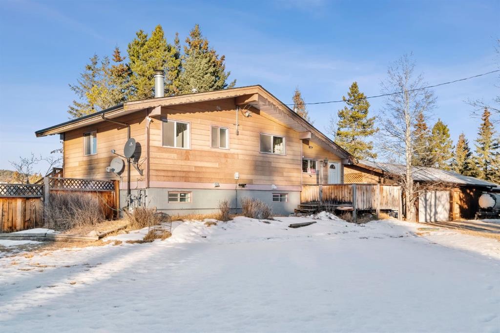 17 Gibson Road, Benchlands, AB - Outdoor