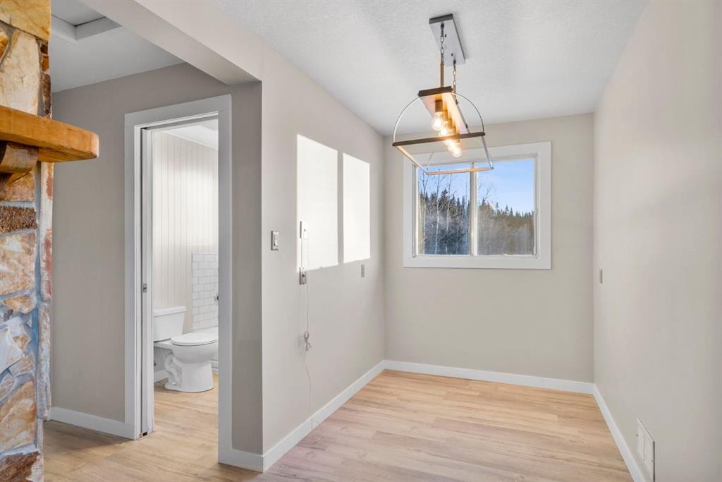 17 Gibson Road, Benchlands, AB - Indoor Photo Showing Other Room