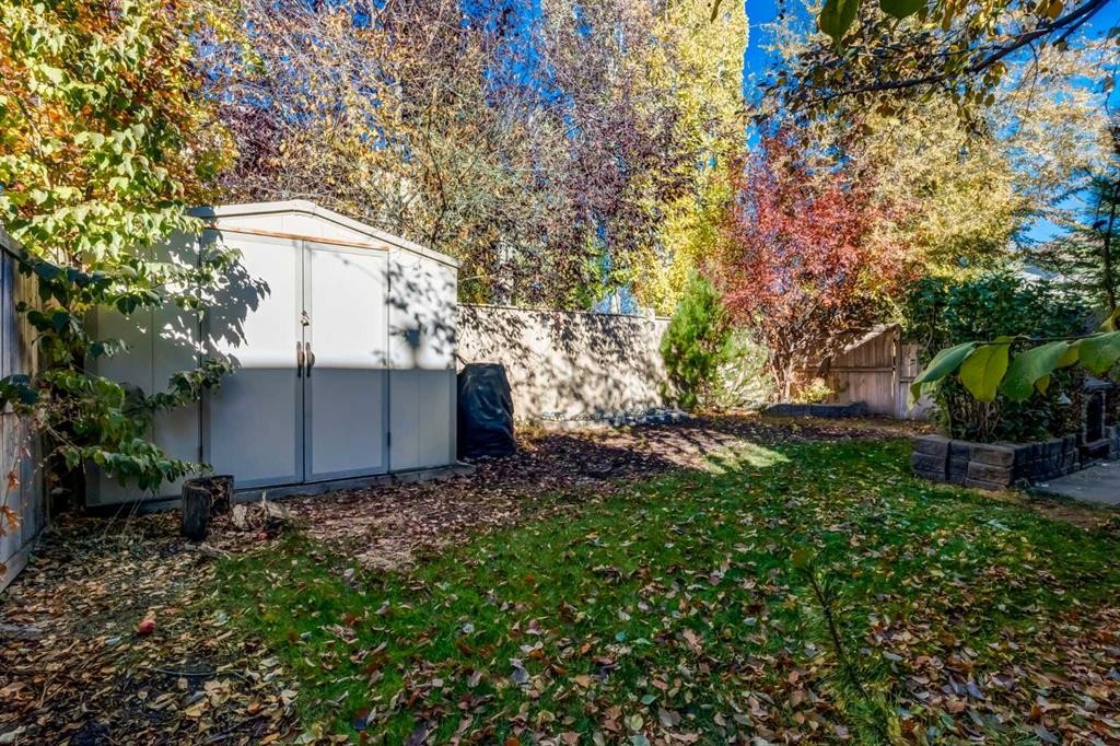 10 Chapala Road Se, Calgary, AB - Outdoor