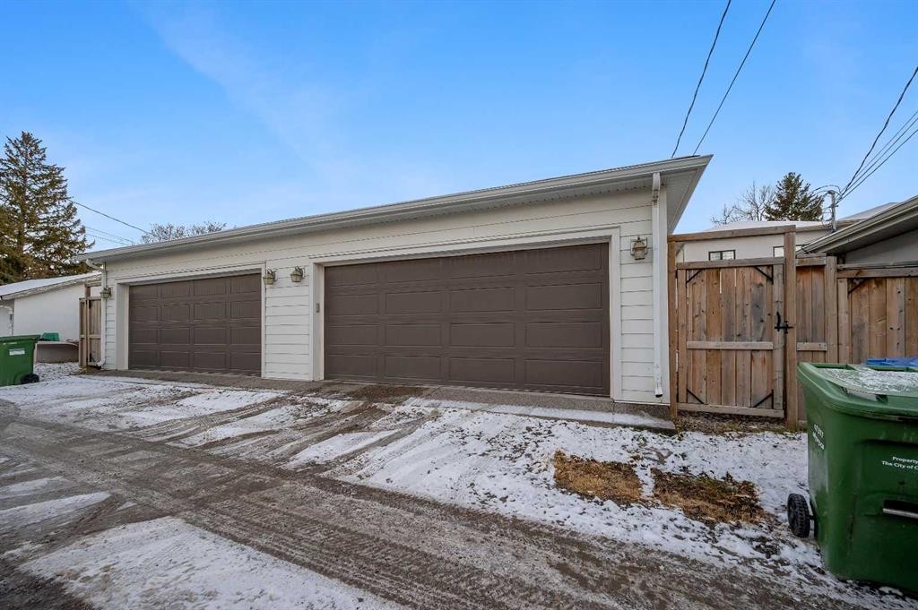 1708 23 Avenue Nw, Calgary, AB - Outdoor