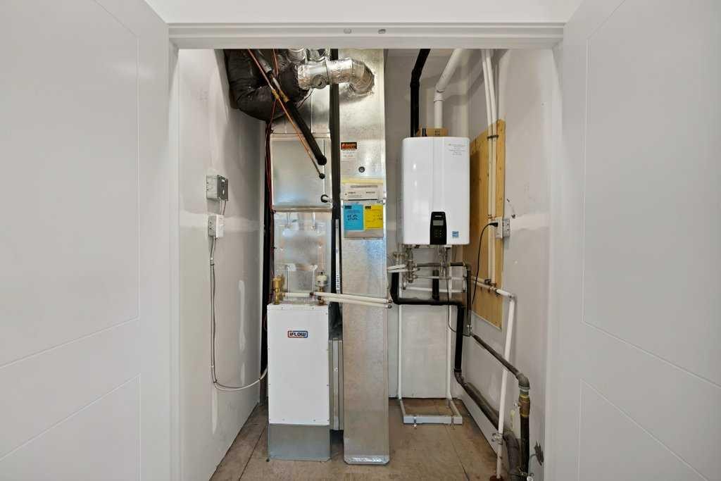 14808 1 Street, Calgary, AB - Indoor