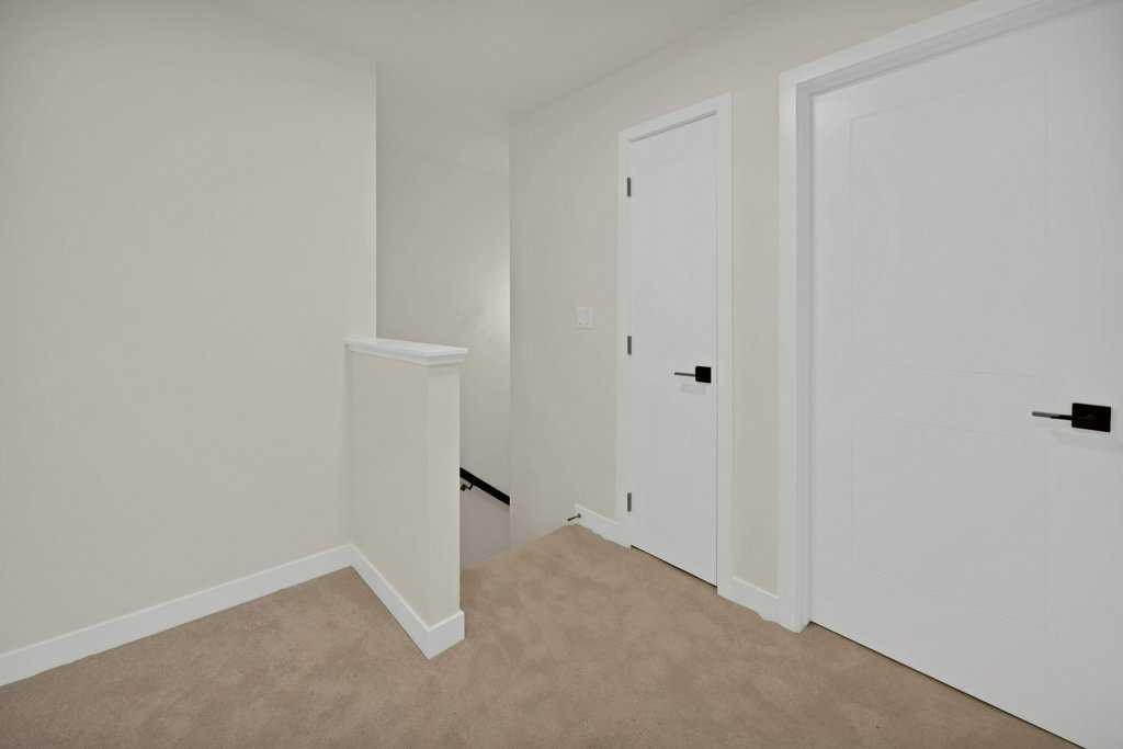 14808 1 Street, Calgary, AB - Indoor Photo Showing Other Room