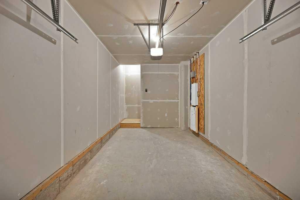 14808 1 Street, Calgary, AB - Indoor Photo Showing Other Room