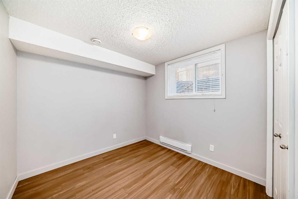 611 Meota Road Ne, Calgary, AB - Indoor Photo Showing Other Room