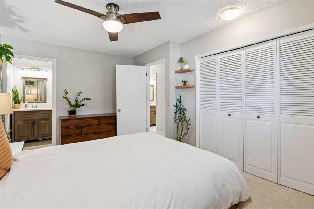 3406 Cedarille Drive Sw, Calgary, AB - Indoor Photo Showing Bedroom