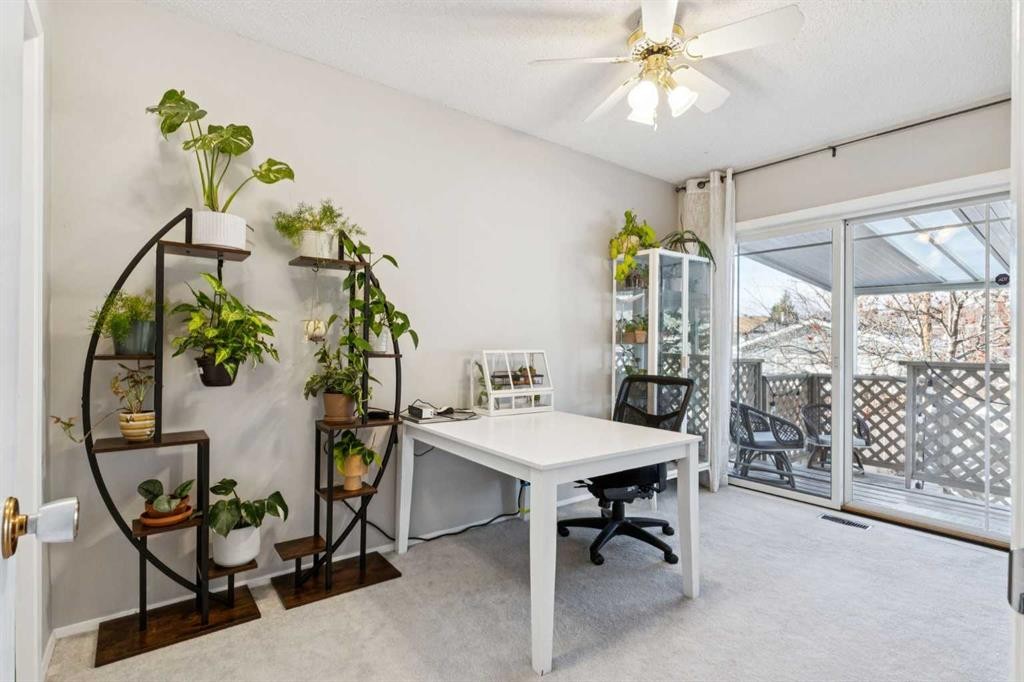 3406 Cedarille Drive Sw, Calgary, AB - Indoor Photo Showing Office