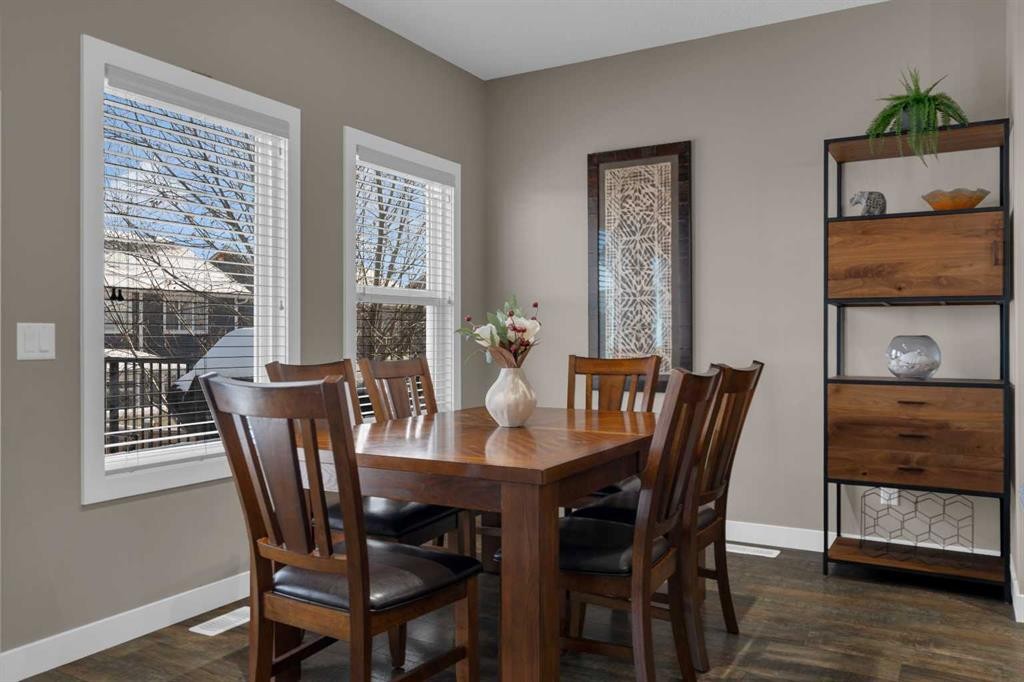 300 Aspenmere Way, Chestermere, AB - Indoor Photo Showing Dining Room
