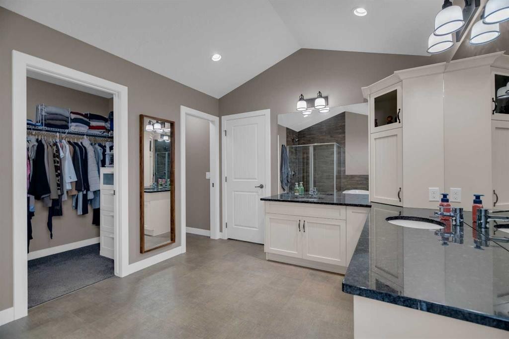 300 Aspenmere Way, Chestermere, AB - Indoor