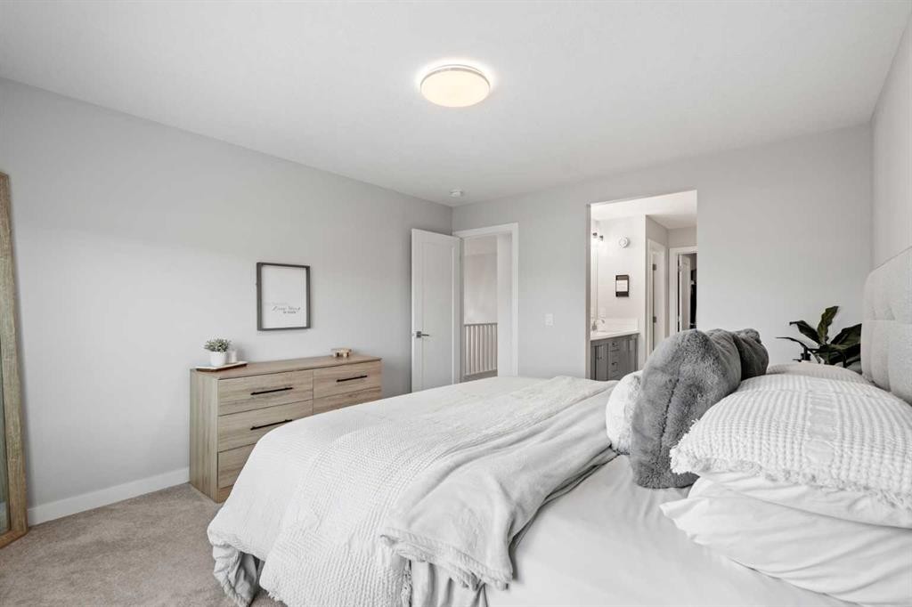 86 Legacy Woods Place Se, Calgary, AB - Indoor Photo Showing Bedroom