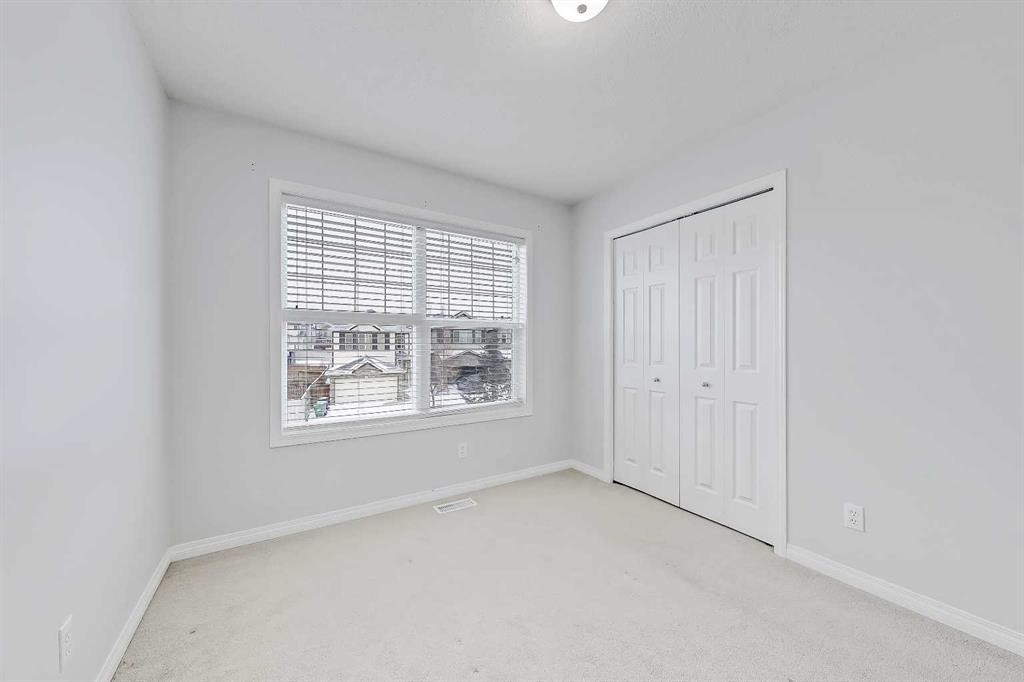 102 Kincora Glen Mews Nw, Calgary, AB - Indoor Photo Showing Other Room