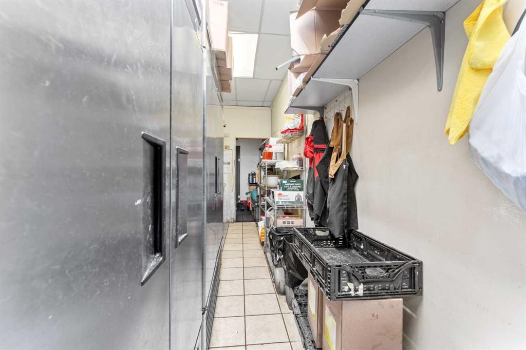 920 36 Street Ne, Calgary, AB