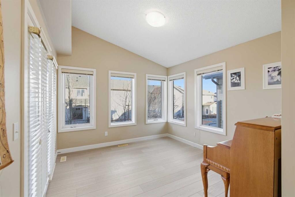 227 Panamount Circle Nw, Calgary, AB - Indoor Photo Showing Other Room