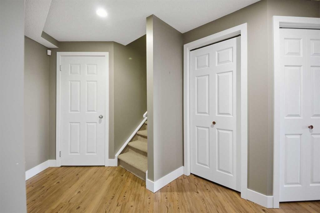 227 Panamount Circle Nw, Calgary, AB - Indoor Photo Showing Other Room