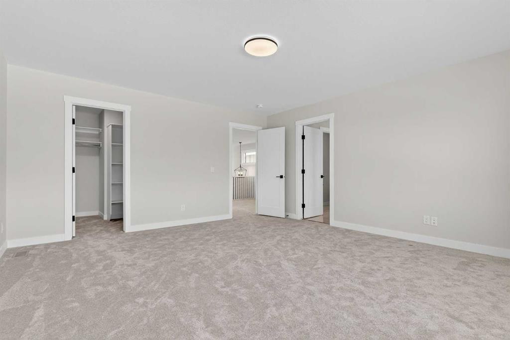 298 Kinniburgh Loop, Chestermere, AB - Indoor Photo Showing Other Room