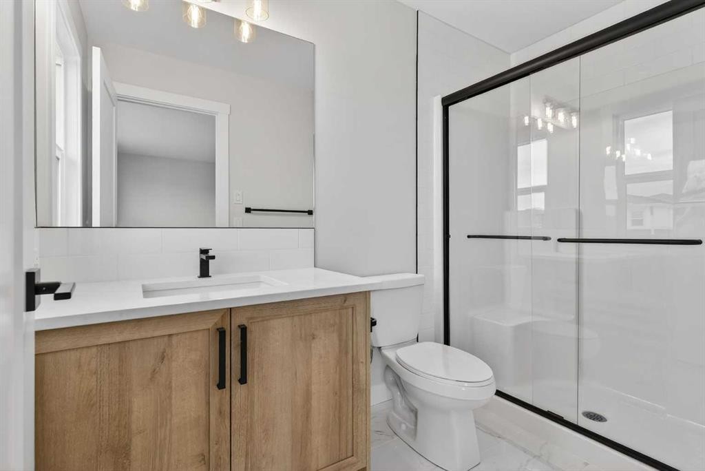 298 Kinniburgh Loop, Chestermere, AB - Indoor Photo Showing Bathroom