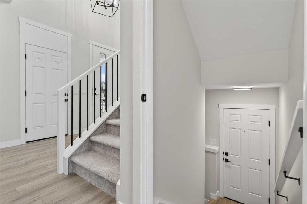 298 Kinniburgh Loop, Chestermere, AB - Indoor Photo Showing Other Room