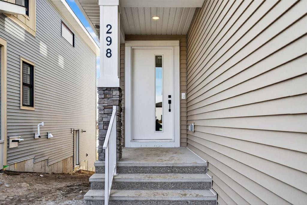 298 Kinniburgh Loop, Chestermere, AB - Outdoor With Exterior