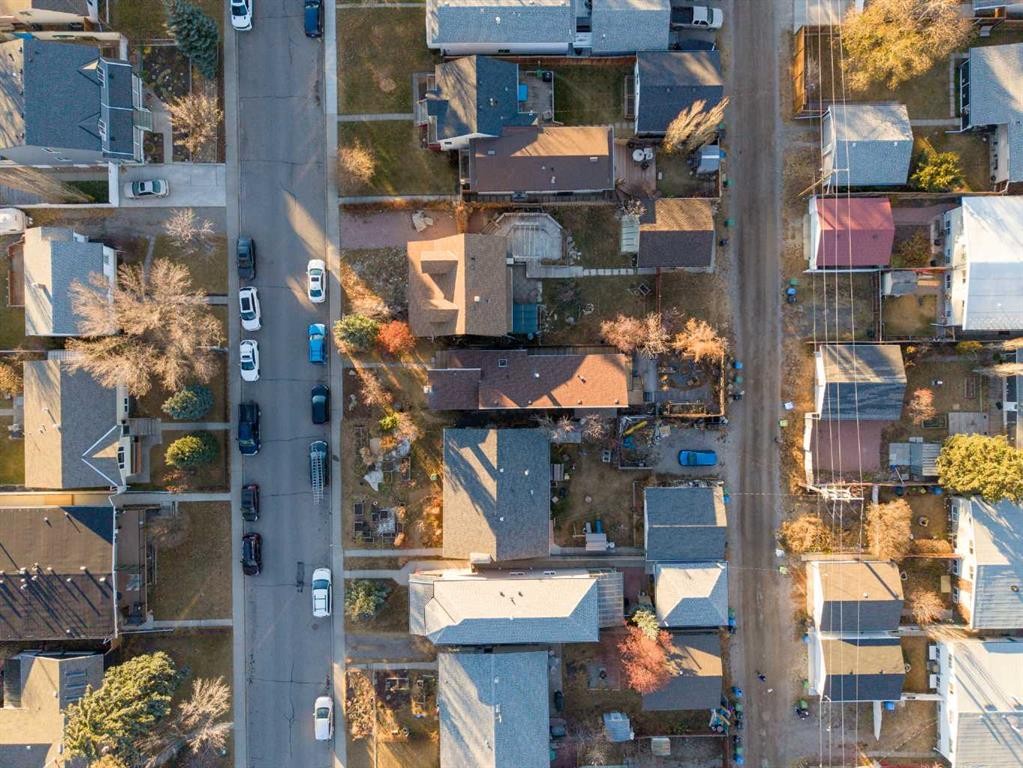 7132 36 Avenue Nw, Calgary, AB - With View