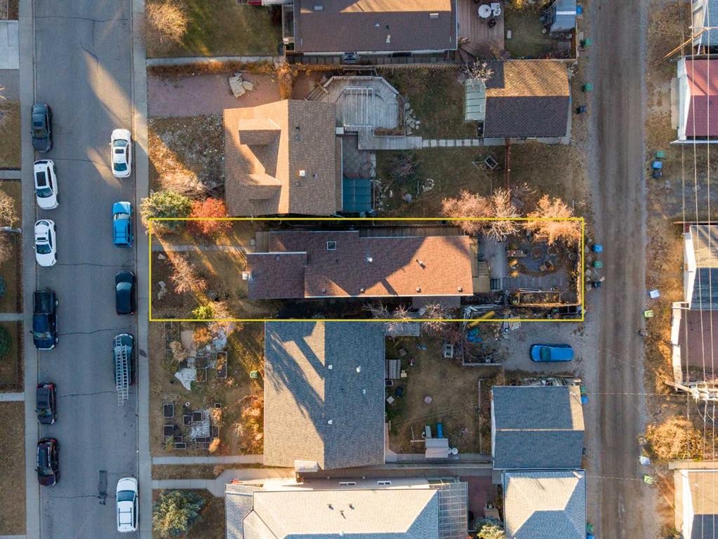 7132 36 Avenue Nw, Calgary, AB - Outdoor With View