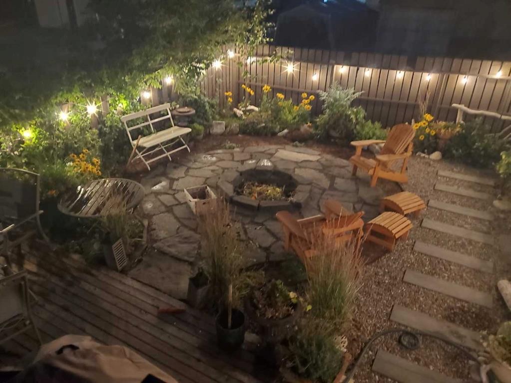 7132 36 Avenue Nw, Calgary, AB -