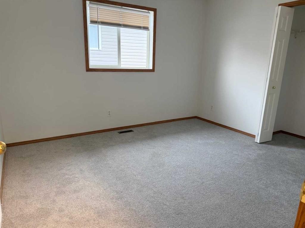 104 Taracove Crescent Ne, Calgary, AB