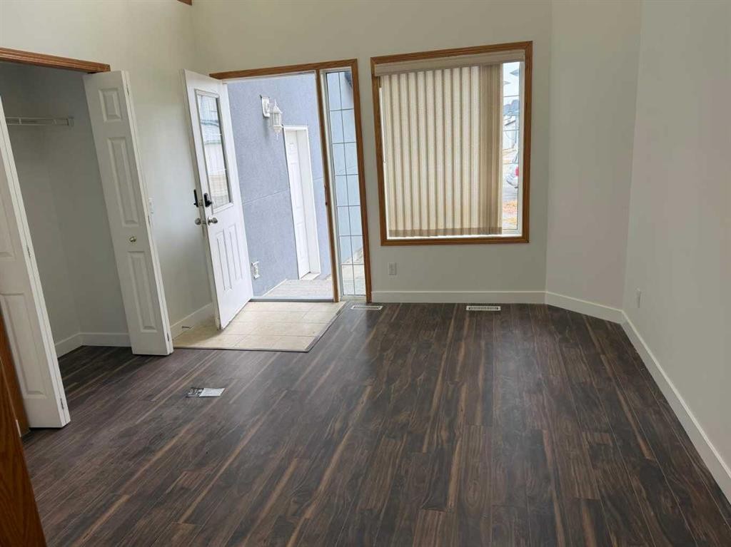 104 Taracove Crescent Ne, Calgary, AB