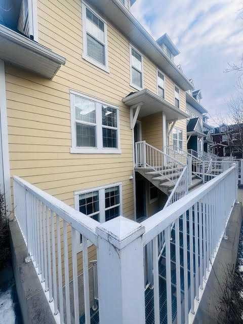 147 Mckenzie Towne Close Se, Calgary, AB - Outdoor With Exterior