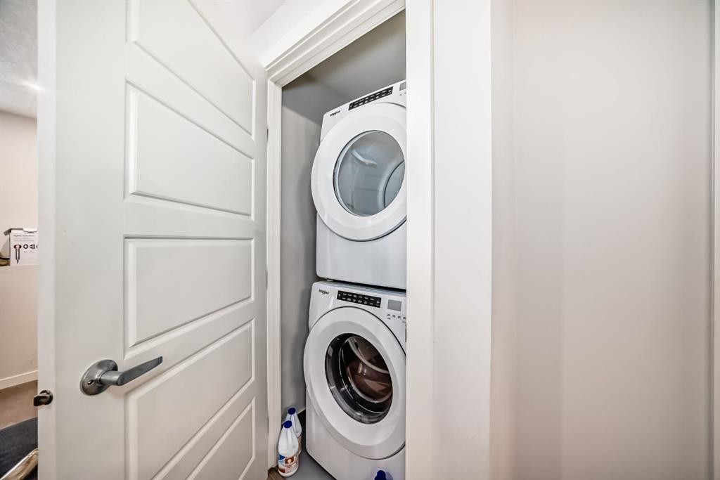 405-474 Seton Circle, Calgary, AB - Indoor Photo Showing Laundry Room
