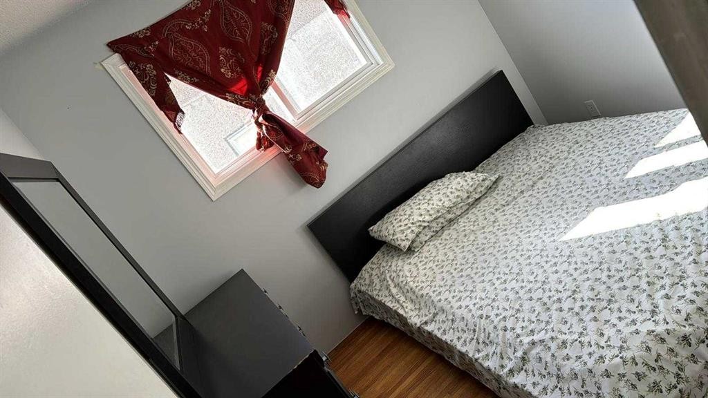 19 Margate Place Ne, Calgary, AB - Indoor Photo Showing Bedroom