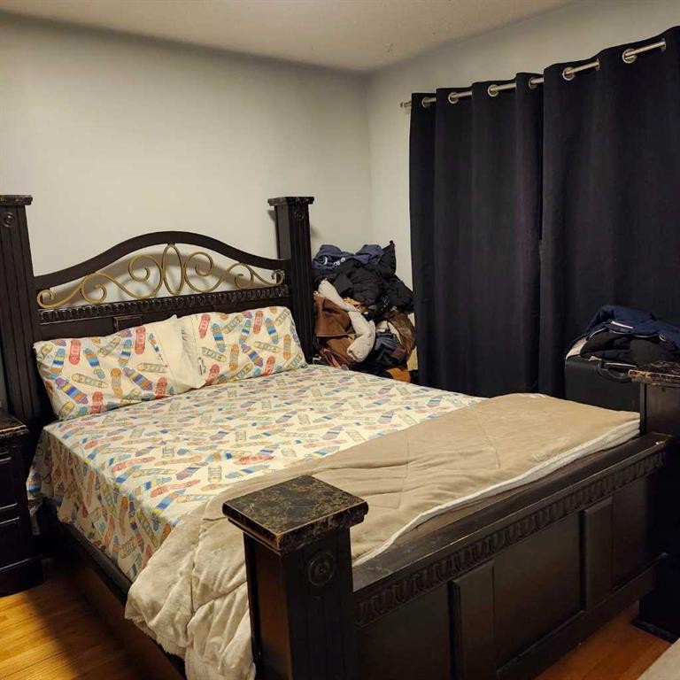 19 Margate Place Ne, Calgary, AB - Indoor Photo Showing Bedroom