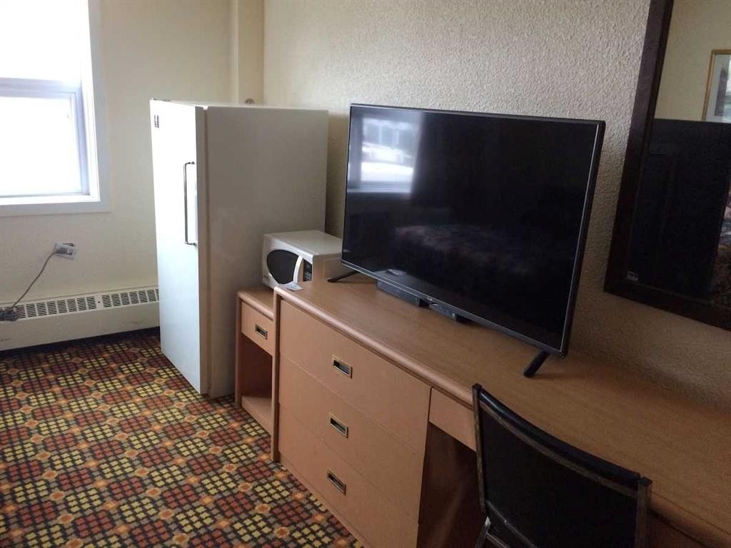 4830 4 Avenue, Edson, AB