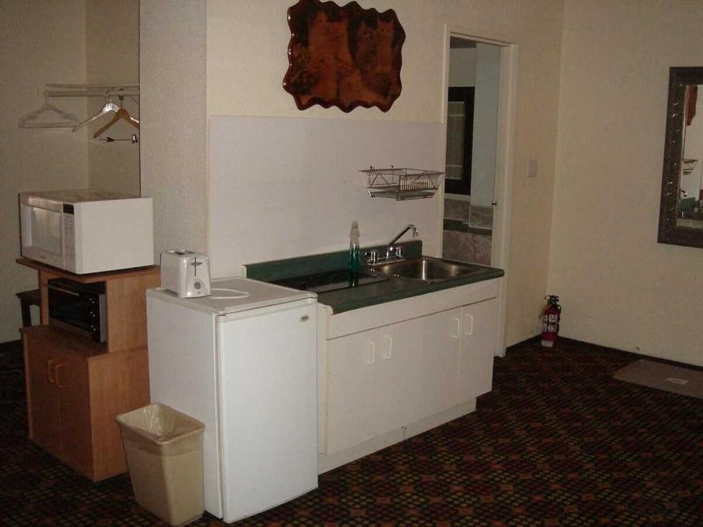 4830 4 Avenue, Edson, AB