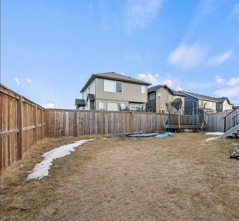 320 Nolancrest Circle Nw, Calgary, AB - Outdoor