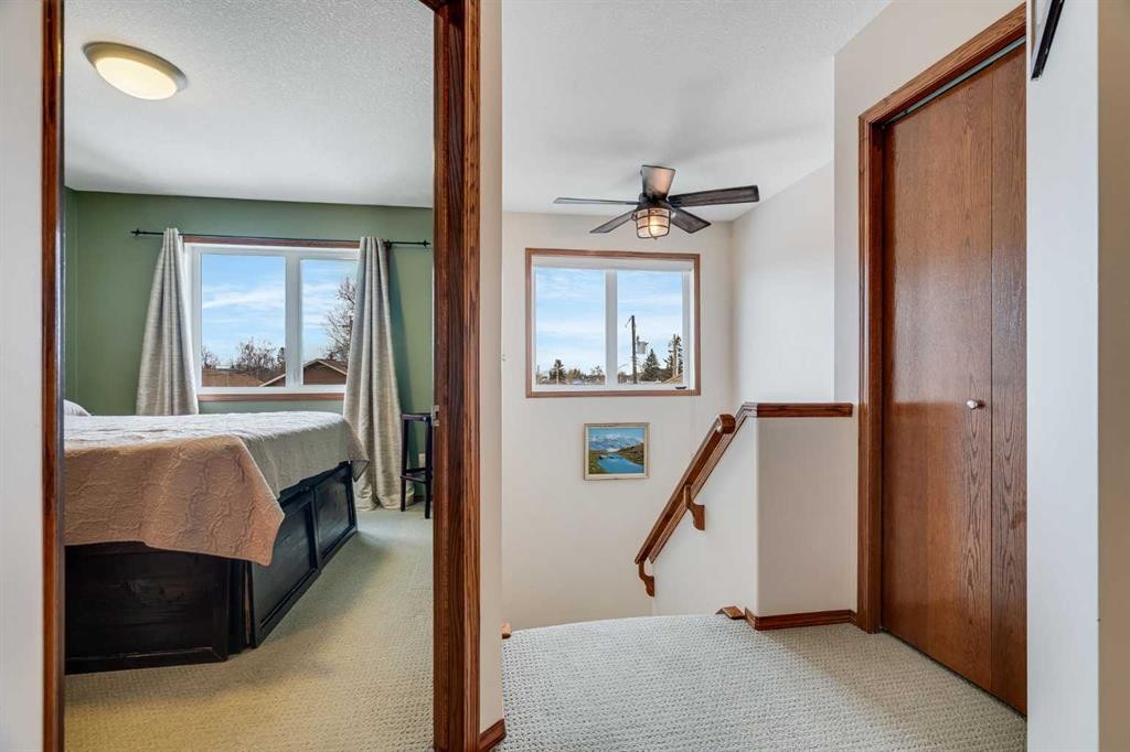 112 6 Avenue, Strathmore, AB - Indoor Photo Showing Other Room