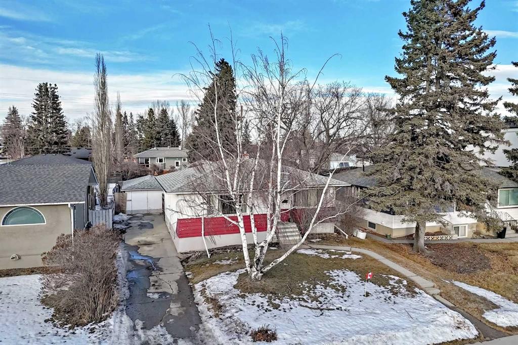 3552 2 Avenue Sw, Calgary, AB - Outdoor