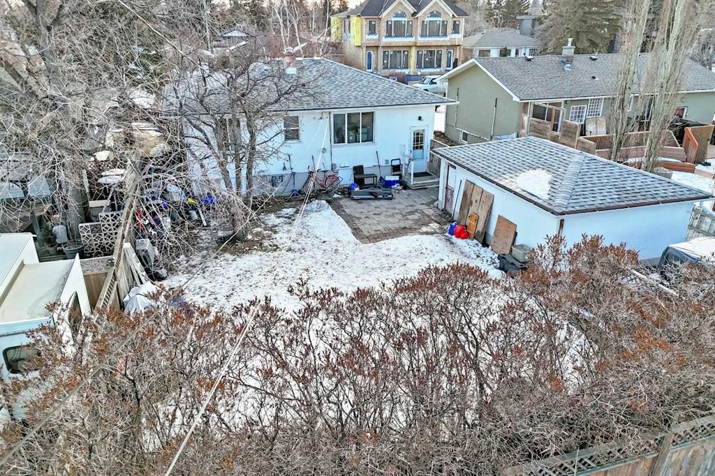 3552 2 Avenue Sw, Calgary, AB - Outdoor