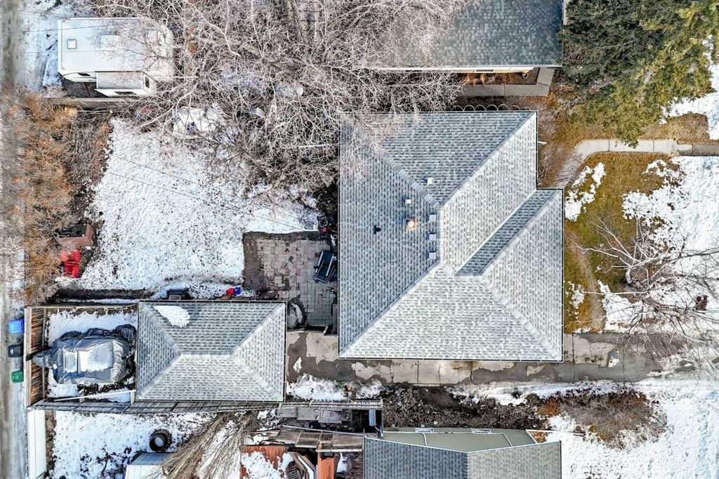 3552 2 Avenue Sw, Calgary, AB - Outdoor