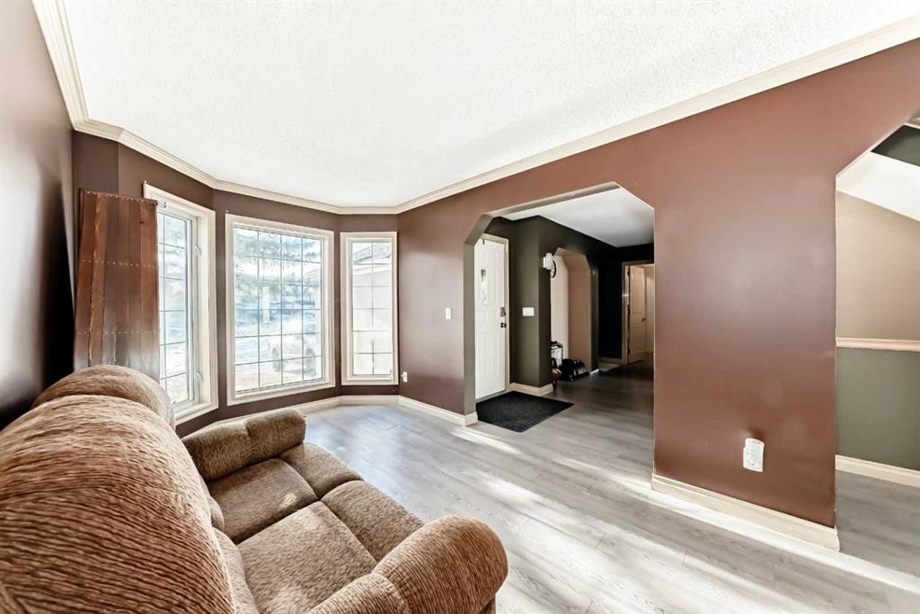 52 Douglas Ridge Close Se, Calgary, AB - Indoor