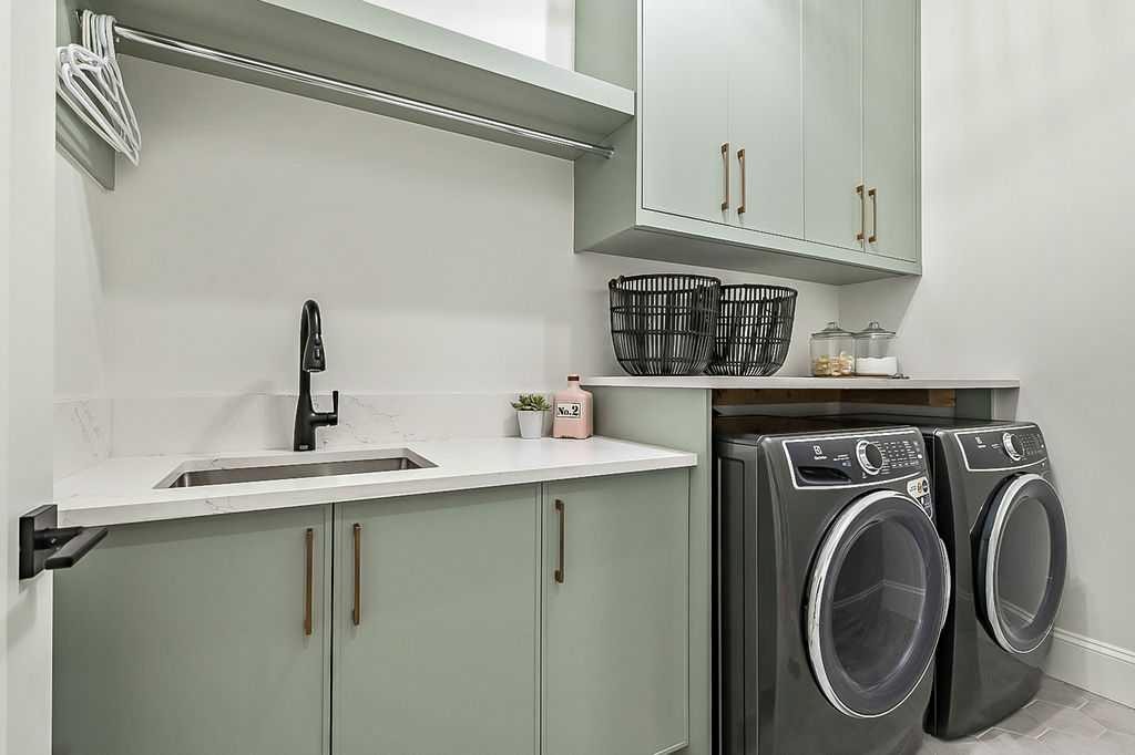 56 Lissington Drive Sw, Calgary, AB - Indoor Photo Showing Laundry Room