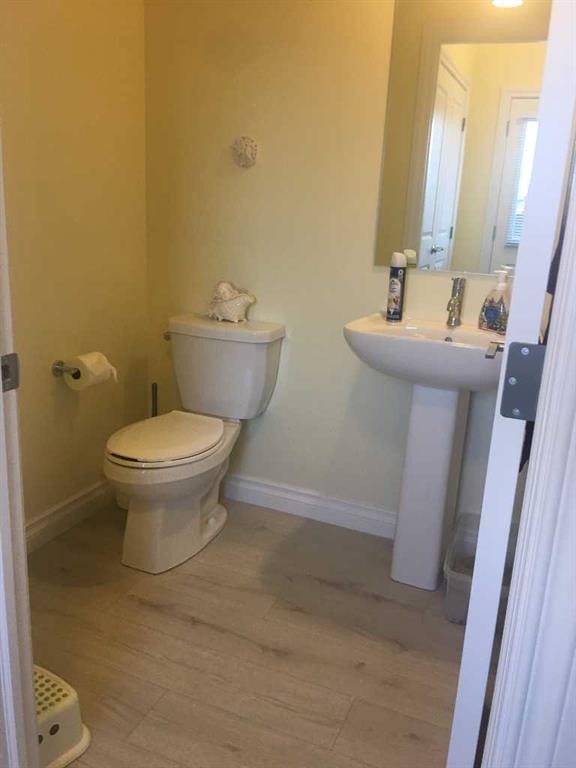 1100 Bayview Gardens Sw, Airdrie, AB - Indoor Photo Showing Bathroom