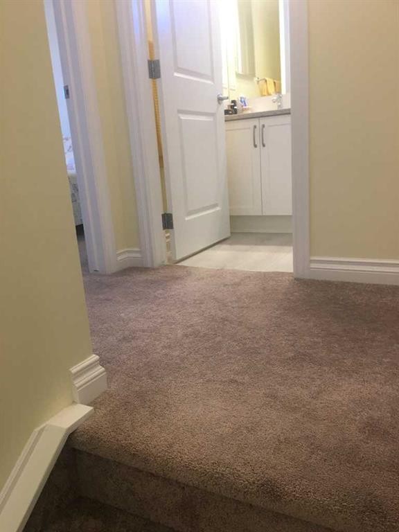 1100 Bayview Gardens Sw, Airdrie, AB - Indoor Photo Showing Other Room