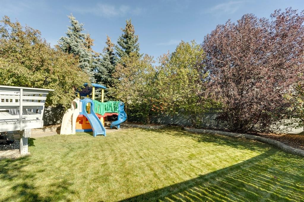 22 Hidden Spring Court Nw, Calgary, AB - Outdoor