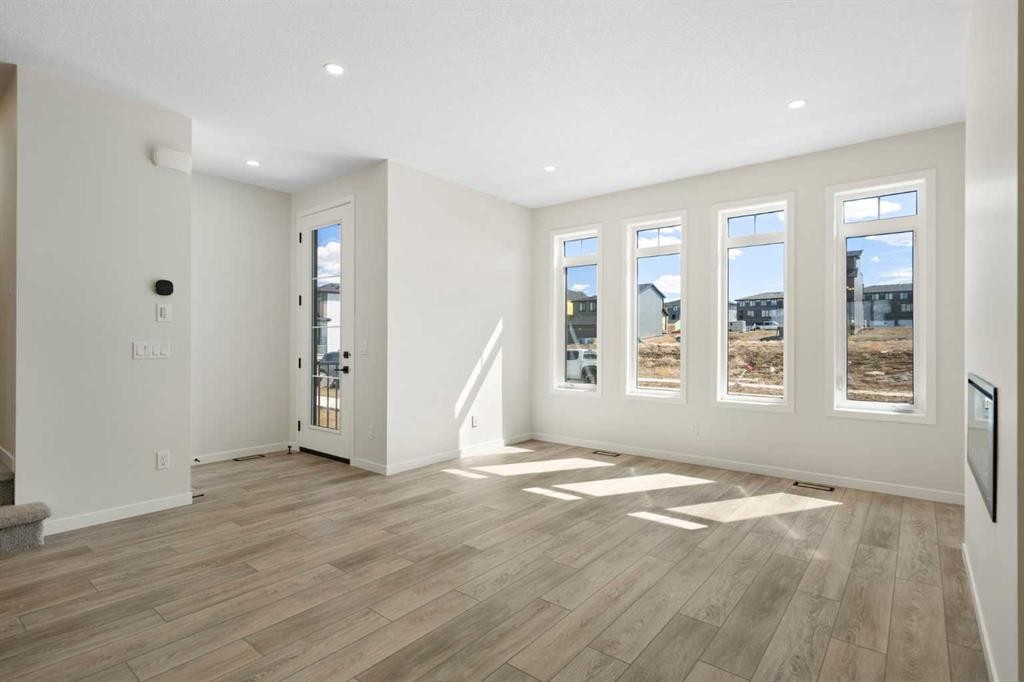 75 Bluerock Terrace Sw, Calgary, AB - Indoor