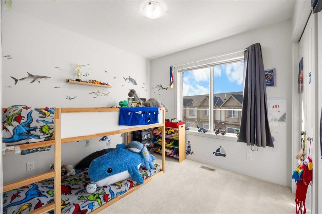 104 Sherwood Lane Nw, Calgary, AB - Indoor