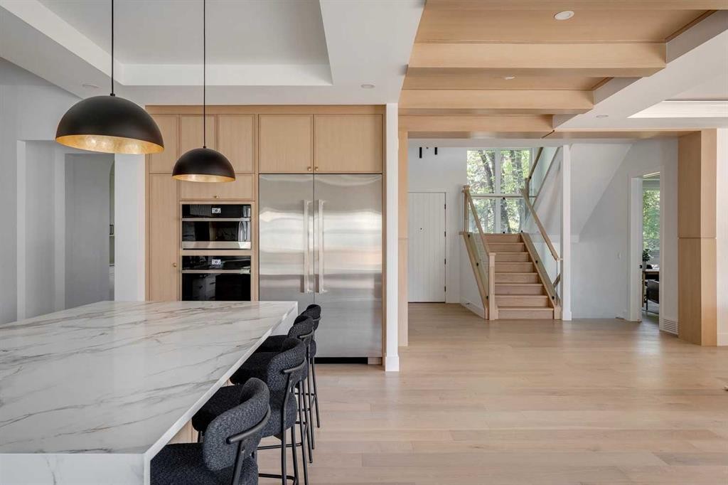 3444 Lane Crescent Sw, Calgary, AB - Indoor Photo Showing Kitchen